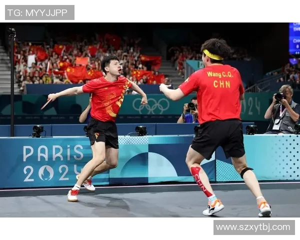 足球明星转战乒乓球赛场展现新风采引发球迷热议与期待 足球明星转战乒乓球赛场展现新风采引发球迷热议与期待