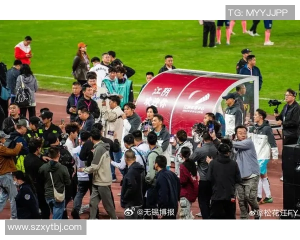 香港足球明星的足迹探寻:他们在香港的热爱与成就之地